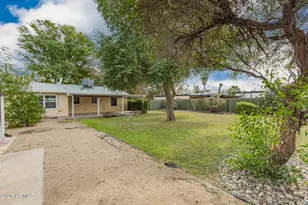 2724 N 25th St, Phoenix, AZ 85008 - Photo 25