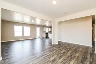 8764 W Reventon Dr, Arizona City, AZ 85123 - Photo 5