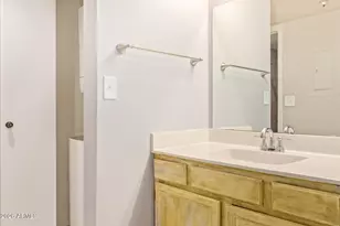 10610 S 48th St, Phoenix, AZ 85044 - Photo 23