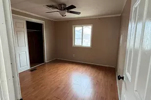 8601 N 71st Ave, Peoria, AZ 85301 - Photo 13