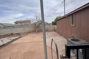 8601 N 71st Ave, Peoria, AZ 85301 - Photo 5