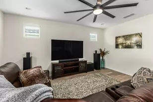 17334 W Pershing St, Surprise, AZ 85388 - Photo 11