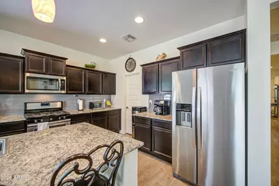 20221 N Grantham Road, Maricopa, AZ 85138 - Photo 11