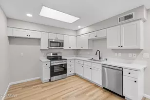 520 S Greenfield Rd, Mesa, AZ 85206 - Photo 11