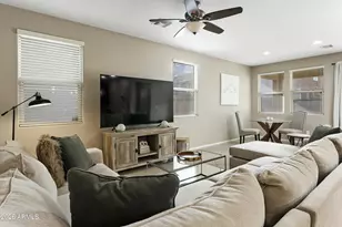 12041 W Cottontail Ln, Peoria, AZ 85383 - Photo 3