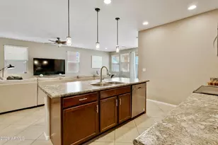 12041 W Cottontail Ln, Peoria, AZ 85383 - Photo 7