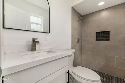 5031 W Osborn Road, Phoenix, AZ 85031 - Photo 11