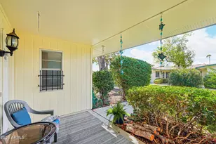 10529 W Wheatridge Dr, Sun City, AZ 85373 - Photo 3