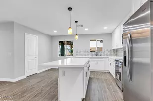 10602 W Cumberland Dr, Sun City, AZ 85351 - Photo 11