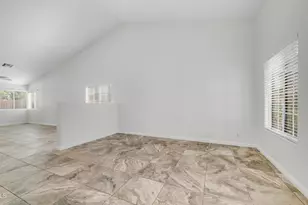 8944 W Fullam St, Peoria, AZ 85382 - Photo 3