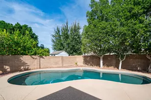 8944 W Fullam St, Peoria, AZ 85382 - Photo 27