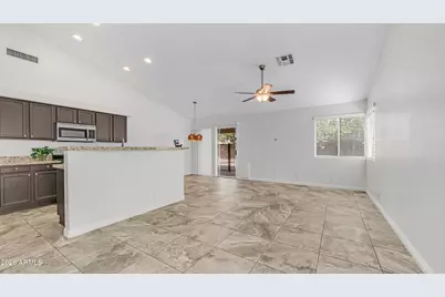 8944 W Fullam Street, Peoria, AZ 85382 - Photo 7