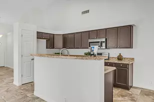 8944 W Fullam St, Peoria, AZ 85382 - Photo 9