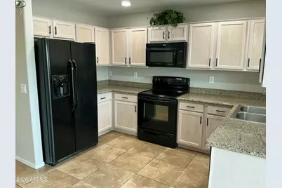 3422 W Kimberly Way, Phoenix, AZ 85027 - Photo 7