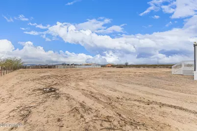 35341 W Sunrise Drive, Arlington, AZ 85322 - Photo 33