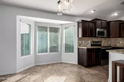 5623 S 27th Drive, Phoenix, AZ 85041 - Photo 7