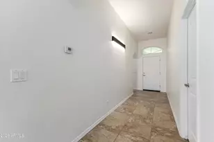 5623 S 27th Dr, Phoenix, AZ 85041 - Photo 5