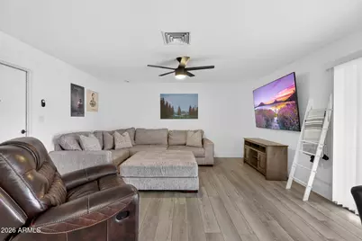 2601 E Hopi Avenue E, Mesa, AZ 85204 - Photo 3