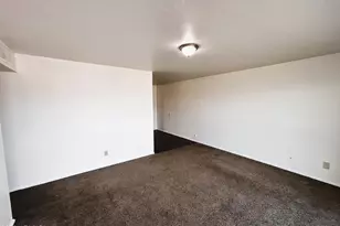 219 W Kinderman Dr, Avondale, AZ 85323 - Photo 5