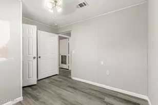 5601 W Missouri Ave, Glendale, AZ 85301 - Photo 13