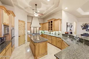 11625 E Windrose Dr, Scottsdale, AZ 85259 - Photo 9