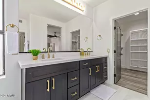 8989 N Gainey Center Dr, Scottsdale, AZ 85258 - Photo 15