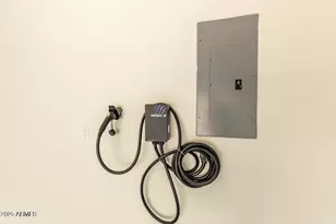 8989 N Gainey Center Dr, Scottsdale, AZ 85258 - Photo 27