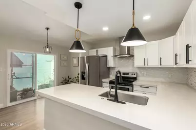 2823 N 49th Place, Phoenix, AZ 85008 - Photo 11