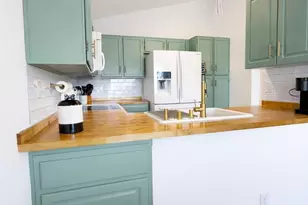 921 S Val Vista Dr, Mesa, AZ 85204 - Photo 3