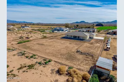 22926 W La Mirada Drive, Buckeye, AZ 85326 - Photo 7