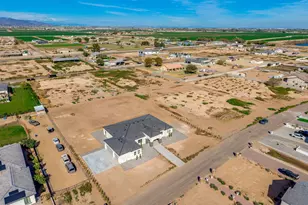 22926 W La Mirada Dr, Buckeye, AZ 85326 - Photo 11