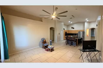 10894 W Davis Lane, Avondale, AZ 85323 - Photo 17
