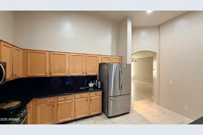 10894 W Davis Lane, Avondale, AZ 85323 - Photo 11