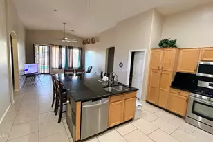 10894 W Davis Ln, Avondale, AZ 85323 - Photo 9