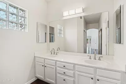 9056 W Port Royale Lane, Peoria, AZ 85381 - Photo 19