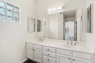 9056 W Port Royale Ln, Peoria, AZ 85381 - Photo 19