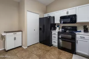 338 N Heritage Dr, Gilbert, AZ 85234 - Photo 7