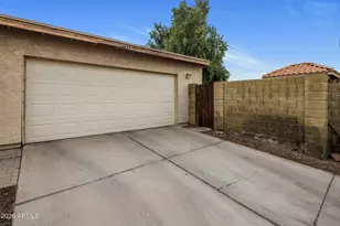 338 N Heritage Dr, Gilbert, AZ 85234 - Photo 21