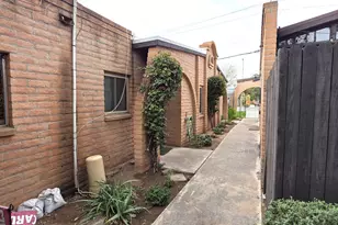 3056 N 32nd St, Phoenix, AZ 85018 - Photo 3