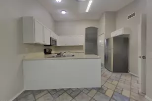 8621 W Willow Ave, Peoria, AZ 85381 - Photo 5