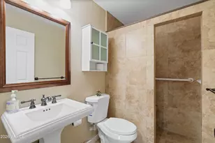 9202 E Davenport Dr, Scottsdale, AZ 85260 - Photo 13