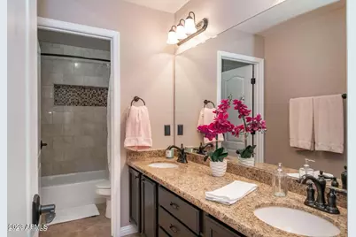 4621 E Kirkland Road, Phoenix, AZ 85050 - Photo 23