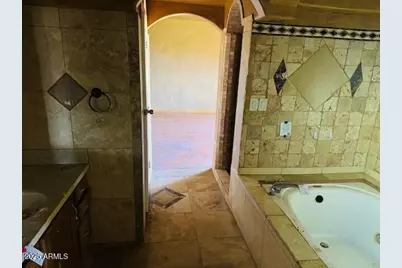 3319 N 61st Avenue, Phoenix, AZ 85033 - Photo 7