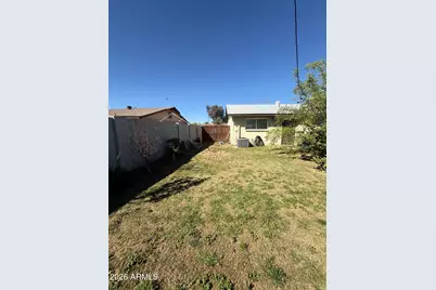 8219 W Piccadilly Road, Phoenix, AZ 85033 - Photo 29