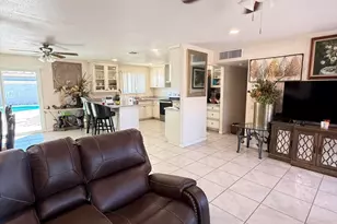 8219 W Piccadilly Rd, Phoenix, AZ 85033 - Photo 15
