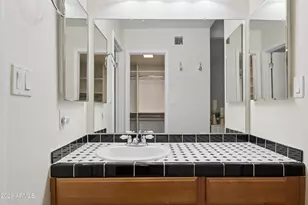 4343 E Osborn Rd, Phoenix, AZ 85018 - Photo 13