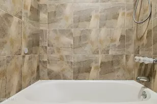 4343 E Osborn Rd, Phoenix, AZ 85018 - Photo 15