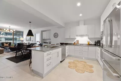 7180 E Kierland Boulevard #Apt 805, Scottsdale, AZ 85254 - Photo 5