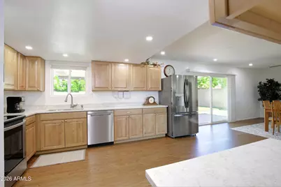 2624 W Charter Oak Road, Phoenix, AZ 85029 - Photo 11