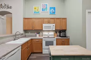 4383 S Coach House Ct, Gilbert, AZ 85297 - Photo 9